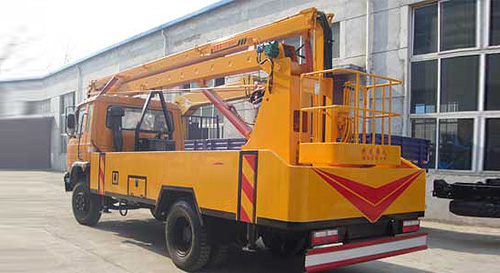 东风145高空作业车