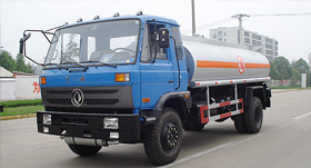 东风153加油车