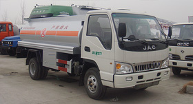 加油车