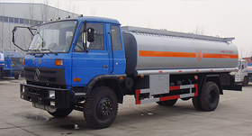 东风平头运油车