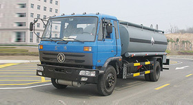 东风145化工液体运输车